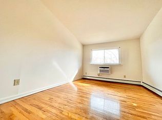 69-08 37th Rd #2F, Woodside, NY 11377