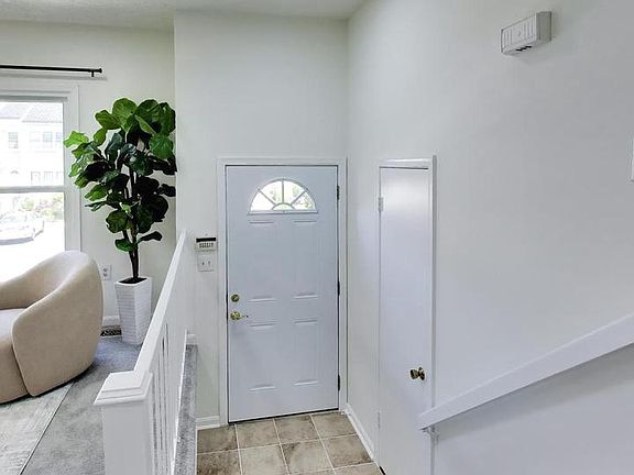 2nd image of 835 Flagler Dr