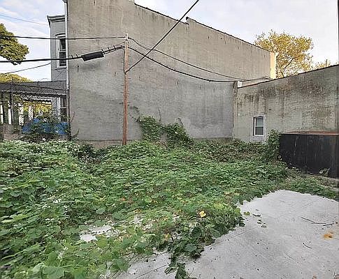 5th image of 417 Rogers Ave #B1