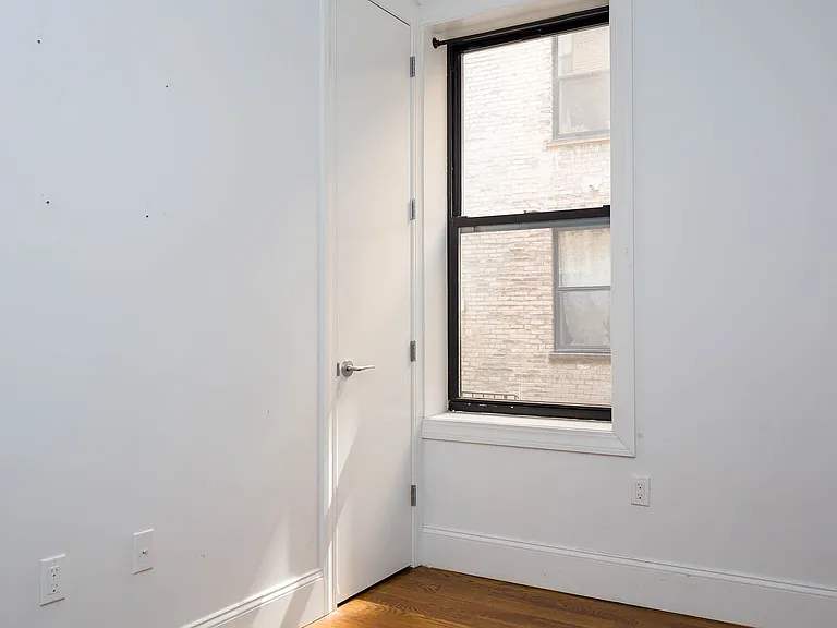 1635 Putnam Ave #5G — Photo 13