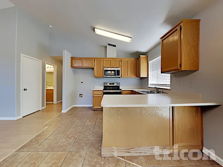 1600 Cattail Ct — Photo 5