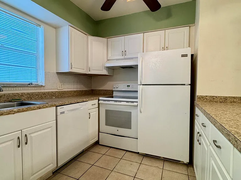 6505 Winfield Blvd #B-45 — Photo 4