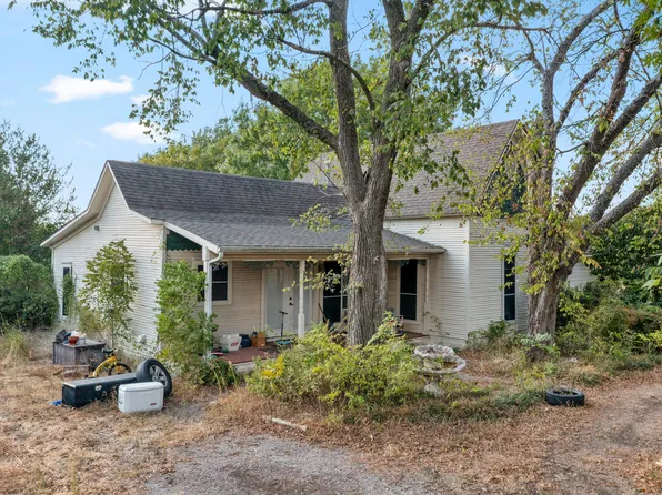 207 N Gowdy St, Whitewright, TX 75491