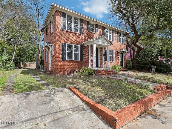 2nd image of 2635 COLLEGE Street