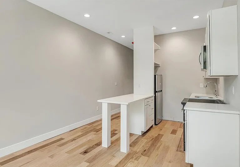 3324 Michigan Ave — Photo 23