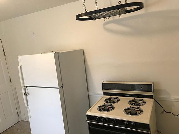 4th image of 10612 Clifton Blvd #2