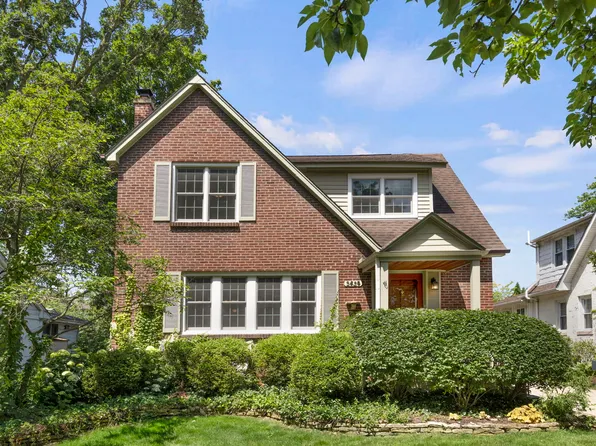 3838 Johnson Ave, Western Springs, IL 60558