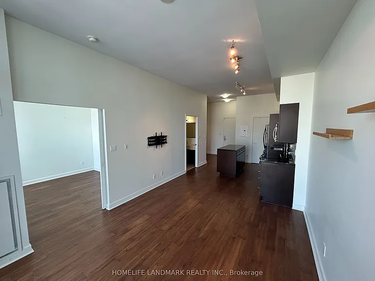 126 Simcoe St #2206 — Photo 2