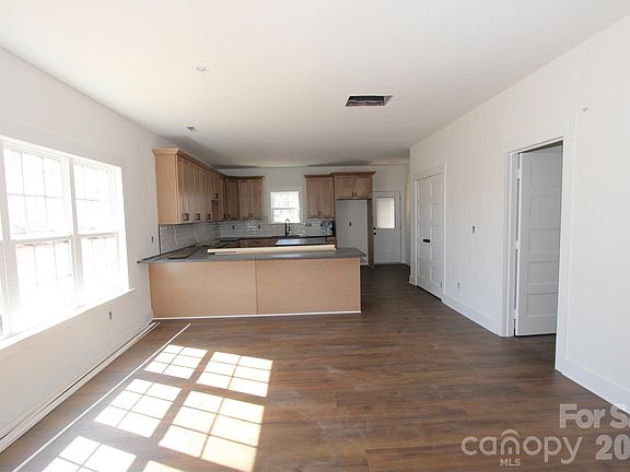 5th image of 155 Rudisill Rd