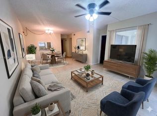 Waters Edge Of Coral Spri, Coral Springs, FL 33065