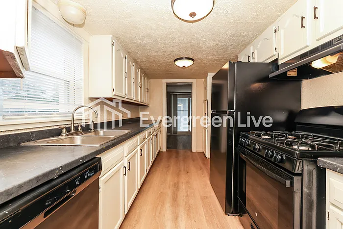 531 Daytonia Ave — Photo 6