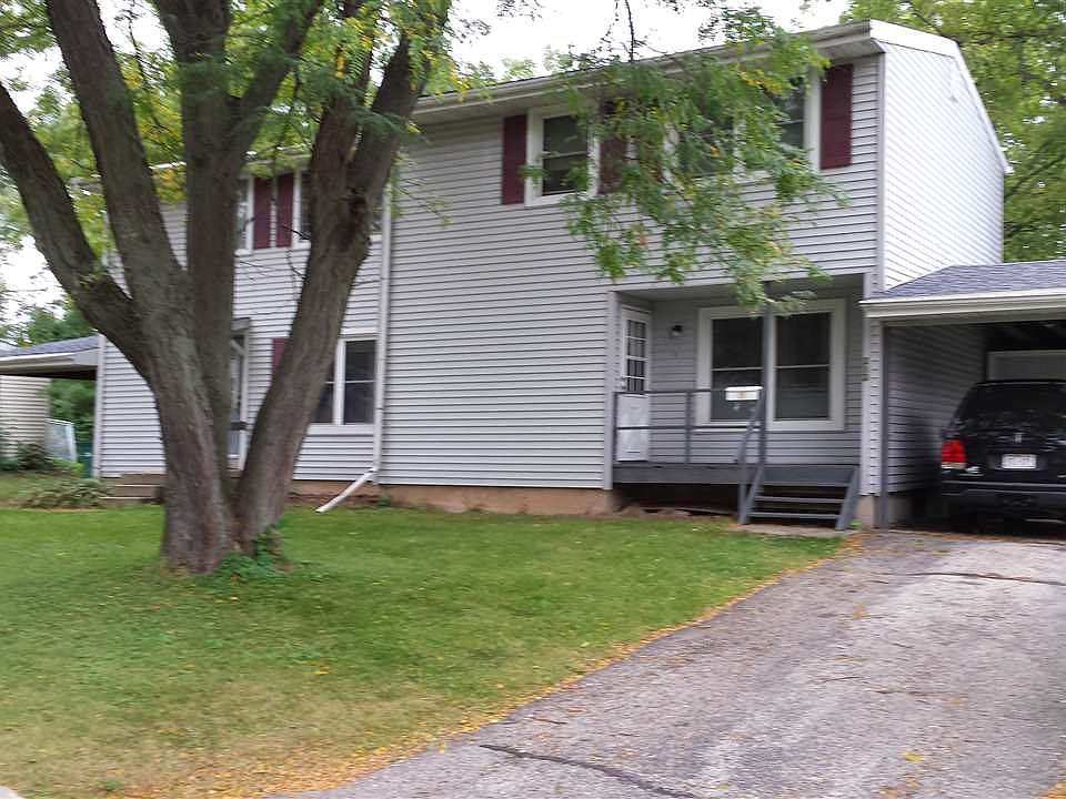 1st image of 210-221 Parkview Ln