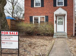 1853 S George Mason Dr, Arlington, VA 22204