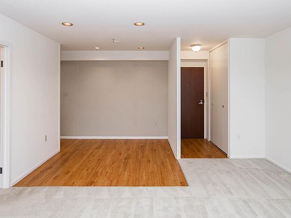 2nd image of 6315 Forbes Ave #9988a0af5