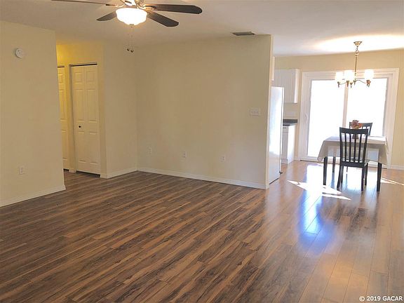3rd image of 26327 SW 1st Ave