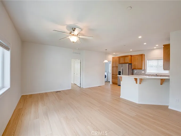 7317 Kelvin Ave — Photo 4