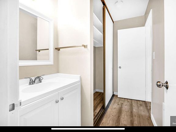 2nd image of 523 Walker Dr #1B-1Ba-450Sqft
