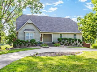 15900 Outlook St, Stilwell, KS 66085