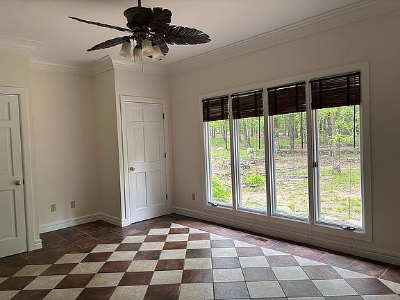 5th image of 1097 Winrock Dr