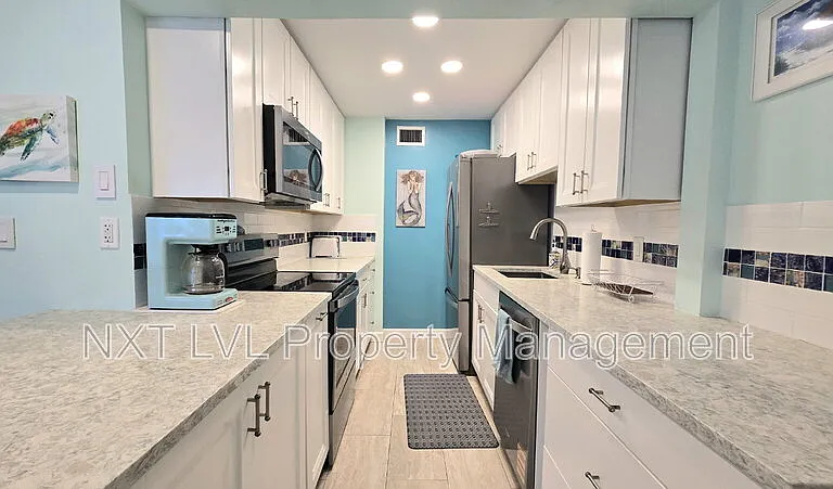 1065 Gulf Shore Blvd N #108 — Photo 5