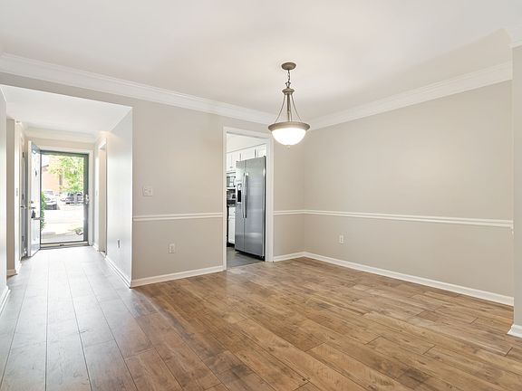2nd image of 352 Westfield Dr