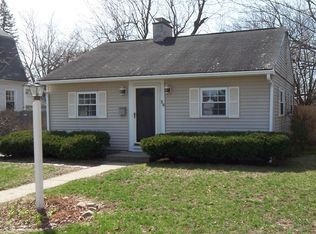 29 Lawnwood Ave, Longmeadow, MA 01106