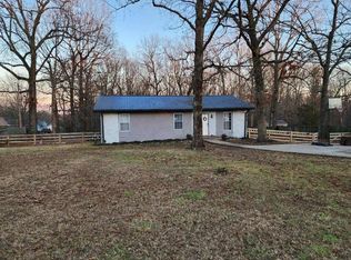 130 Robin Hood Rd, Dickson, TN 37055