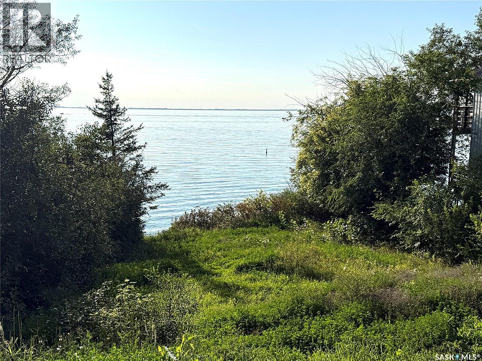 2nd image of 38 Jackfish Lake Cres