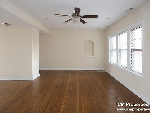 2nd image of 1821 W Leland Ave #1R