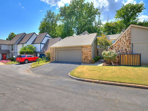 4th image of 4104 S Florence Ct #4104