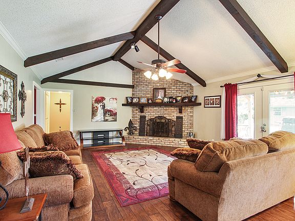 2nd image of 1613 Palermo Dr