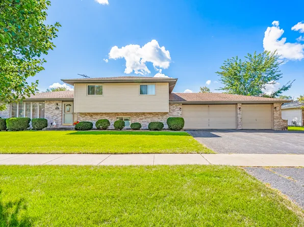 17900 65th Ave, Tinley Park, IL 60477