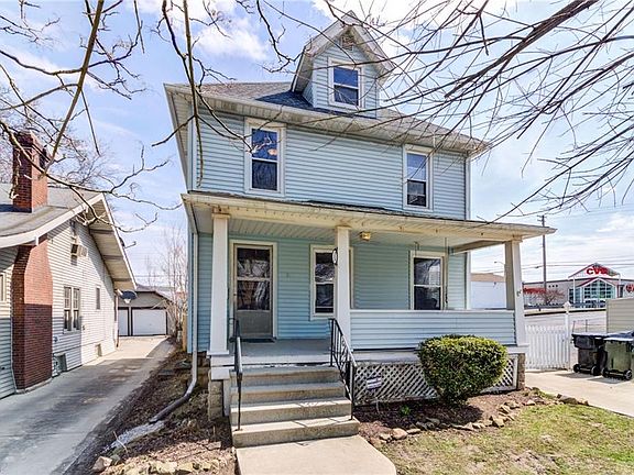 2nd image of 213 Olive St