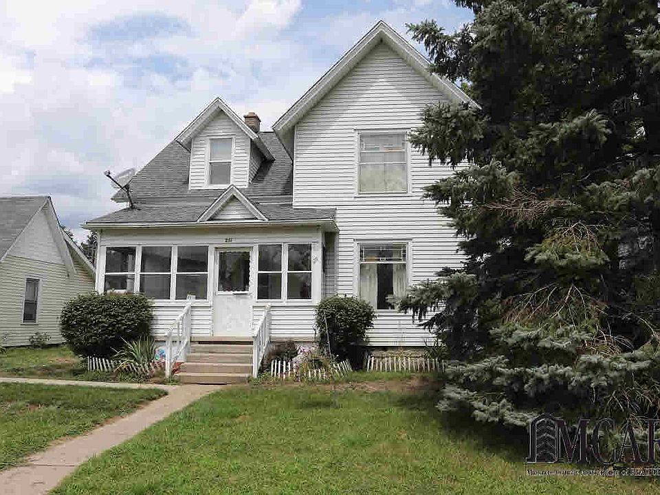 1st image of 251 E Center St