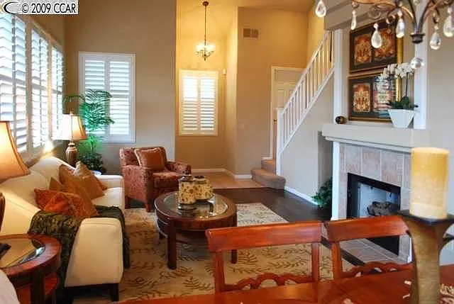 2607 Photinia Ct — Photo 1