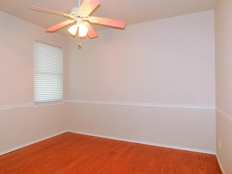 7917 Seven Oaks Ln — Photo 26