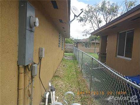 2nd image of 20164 NW 38th Ave