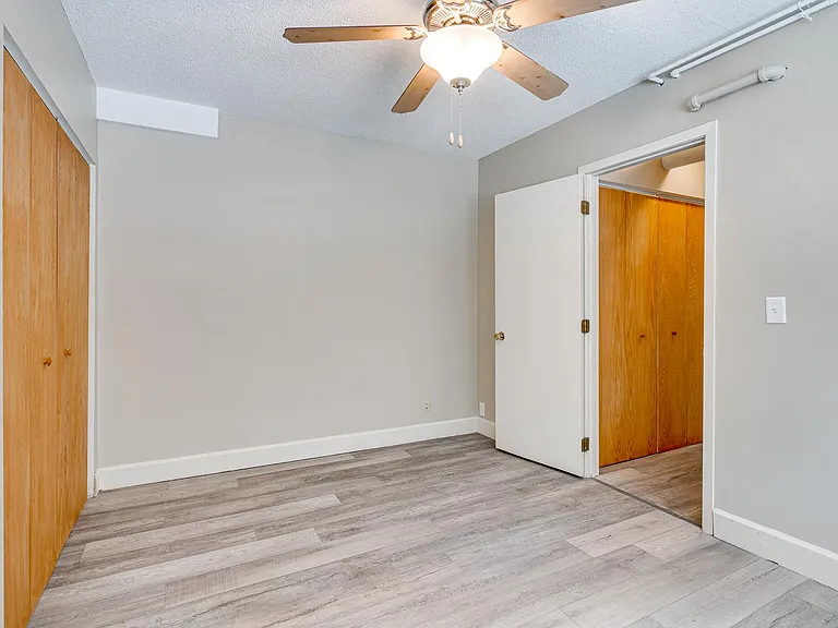 Garfield Court Apartments — Photo 29