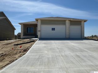 21439 Y St, Elkhorn, NE 68022