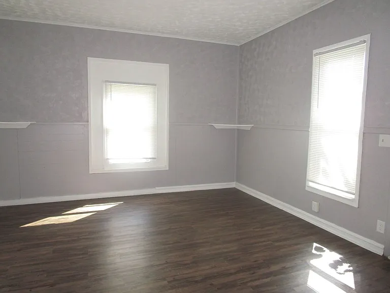 708 W. Jackson — Photo 11