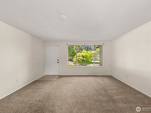 4th image of 1313 Bel Air Drive