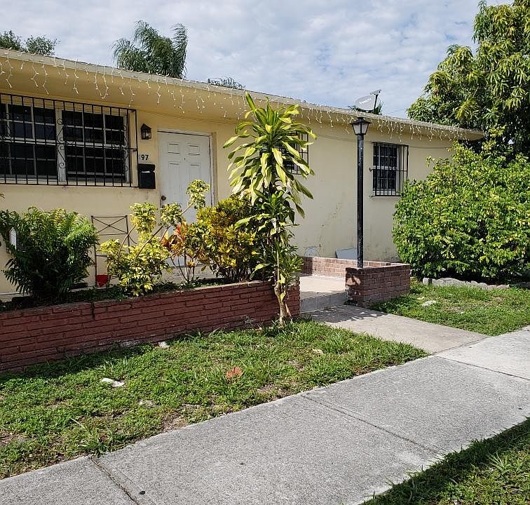 1st image of 497 NE 168th St