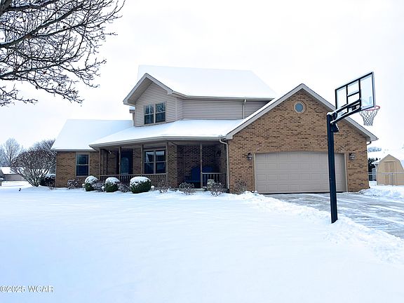 3rd image of 701 Raleigh Creek Dr