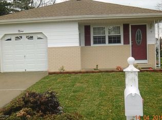 9 Bonaire Dr, Toms River, NJ 08757