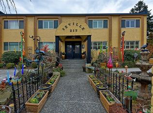 217 5th Ave N #B, Edmonds, WA 98020