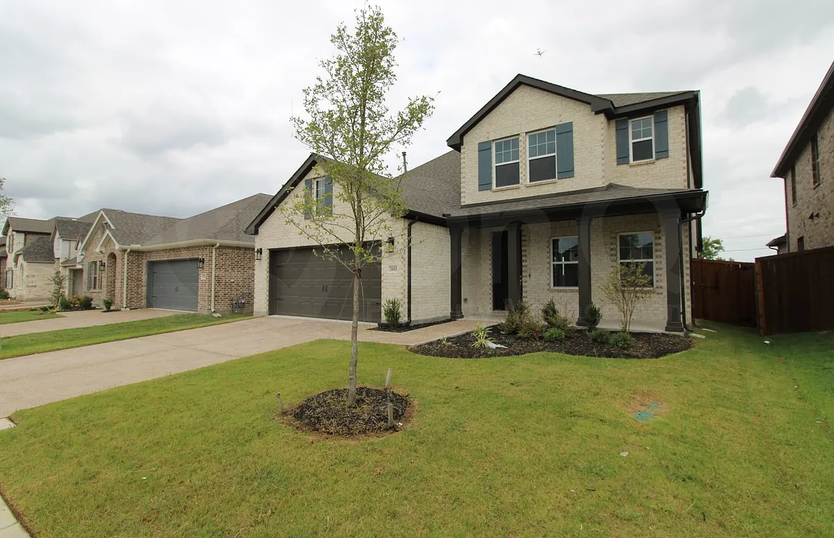 4 bed, 3.5 bath, 2697 sqft, $2,849 — Photo 3