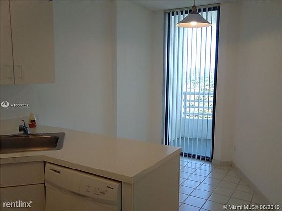 5th image of 3300 NE 192nd St APT 1716