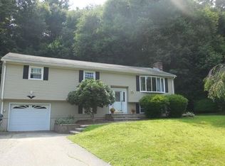 132 Cumberland Rd, Leominster, MA 01453