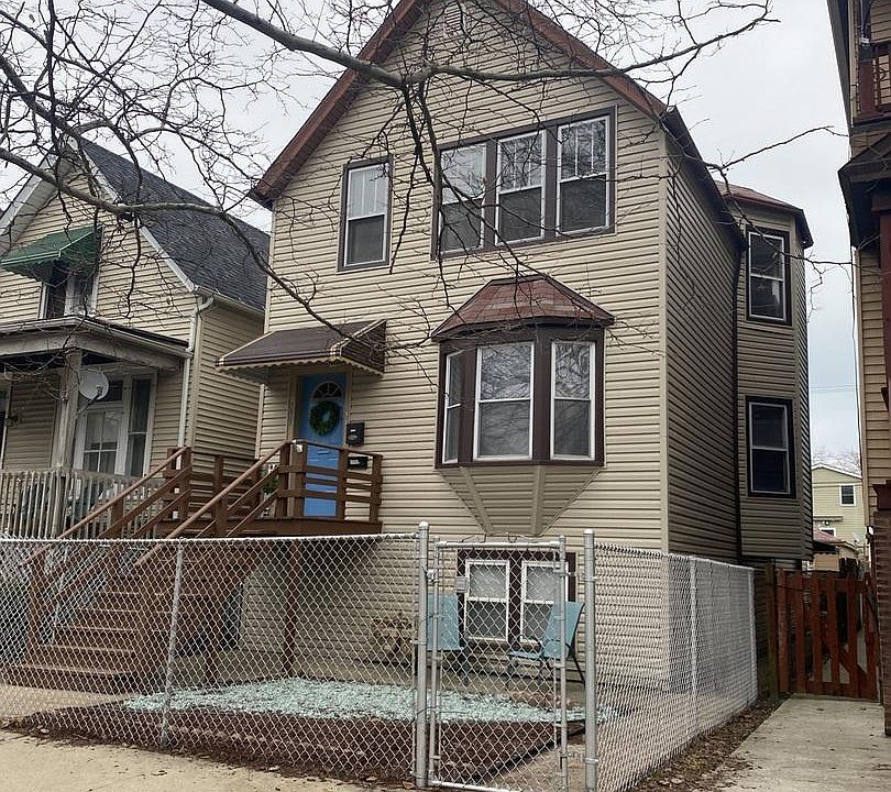 1st image of 3807 N Whipple St