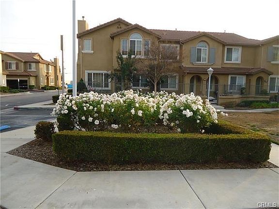 2nd image of 1125 N Solano Privado